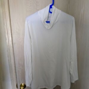 White Long Sleeve  Turtleneck Top